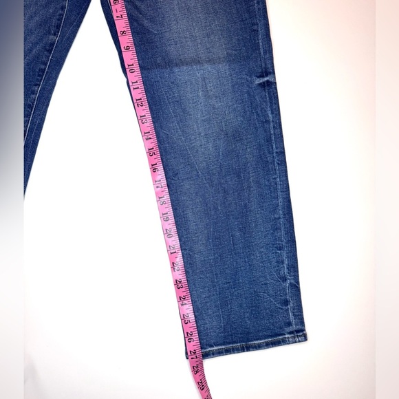 Express Women’s Boyfriend Mid Rise Jeans Size- 4 Regular - Picture 4 of 9